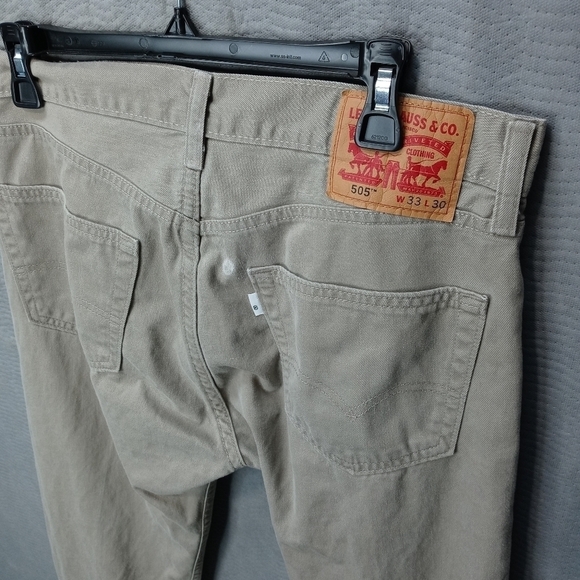 Levi's 505 men's tan jeans. Sz 33"×30".White spot - Picture 5 of 8